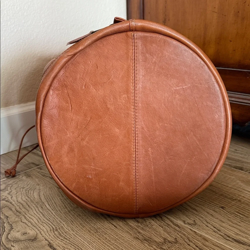 {Georgetown Leather} Bucket boho leather bag - Picture 8 of 12